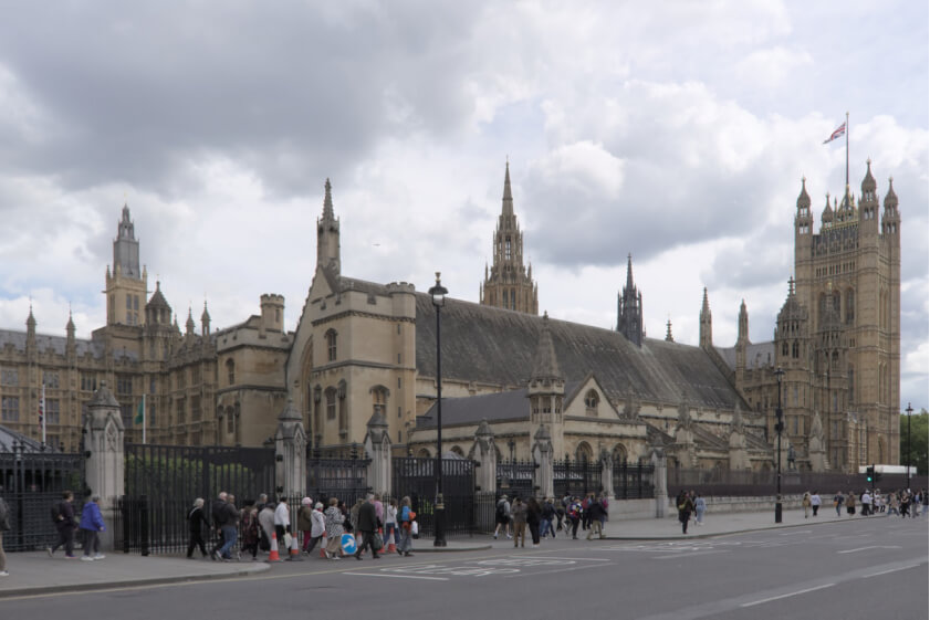 UK Vaping Duty Begins with Separate Deadlines for Stamps and Existing Stock (3)